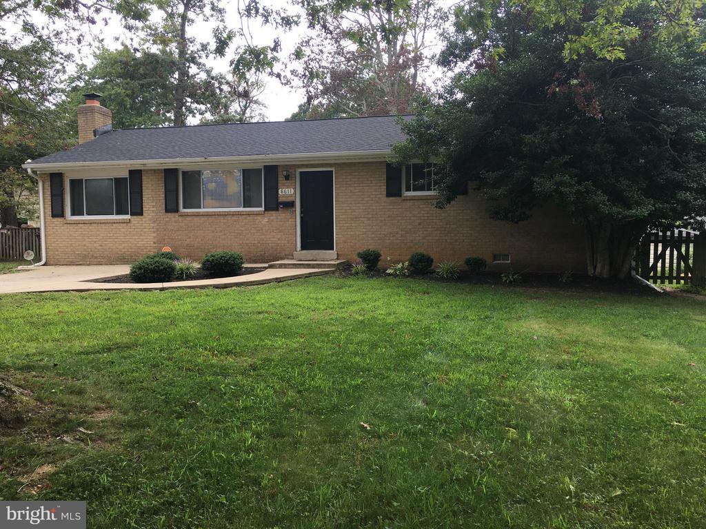 jqueeney's tweet photo. This 3 BED home won't last long! Ping me for details or a showing. #realestate  https://t.co/c85SfNHSGp  [For sale] https://t.co/vPKkepZ11X