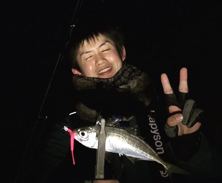 wocadaaa's tweet photo. 釣り納めは突貫でプチ遠出🎣
爆風と、場所に入れず、超短時間決戦。
大きく異なるエリアで釣りをエンジョイ🐟
皆様良いお年🎴
#釣り #ルアー #ライトゲーム #アジング #土肥富 #レンジクロスヘッドギガ #reins #アジリンガープロ #luxxe #宵姫華 #宵姫華54fl #ルビアスlt #livre #wing72 https://t.co/eOWe71cSav