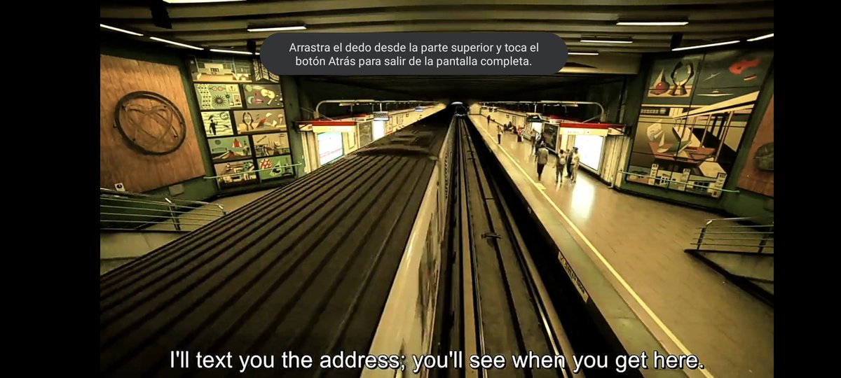 jjkaleidoscope's tweet photo. diganme que no estoy viendo mal, pero esto es el metro de santiago en linea 1, cierto??? estoy viendo un drama y salió esta escena y quedé muy??? QUE CHUCHA FJFJFJ https://t.co/EQXjhr96xq
