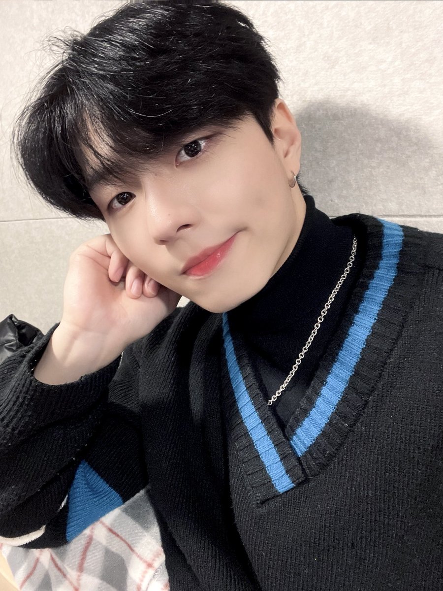 Blacklevel_twt's tweet photo. [#태영]

2021년 한해 너무 고마웠고
2022년도 잘부탁해요🥰

#블랙레벨 #BLACK_LEVEL
#TAEYOUNG https://t.co/JnnoZSbD1H