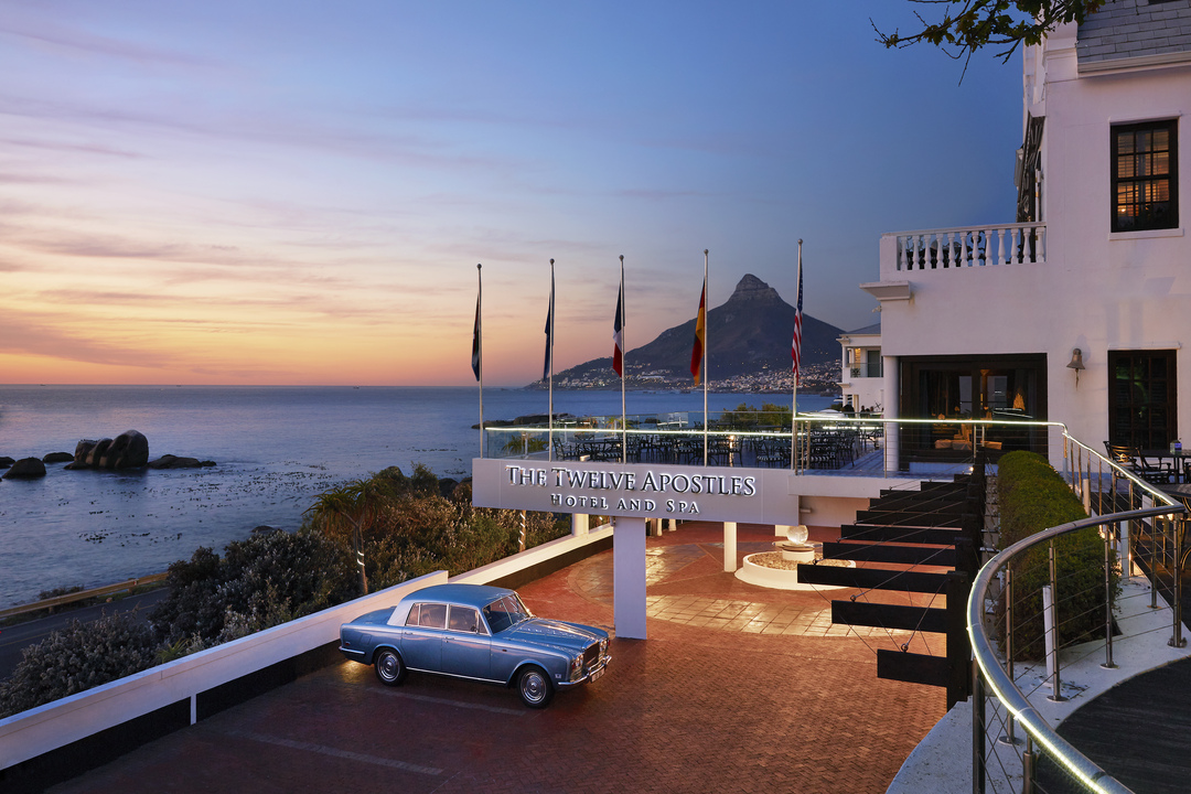 12_Apostles's tweet photo. Farewell to 2021! Take this time to connect to family and friends, celebrate and prepare for 2022. The new year brings hope and a fresh start to achieve our goals. From all of us at “12A” thank you for your continued support
#Newyear #2022 #redcarnationhotels #Explore12A https://t.co/40TJ7g1JfY
