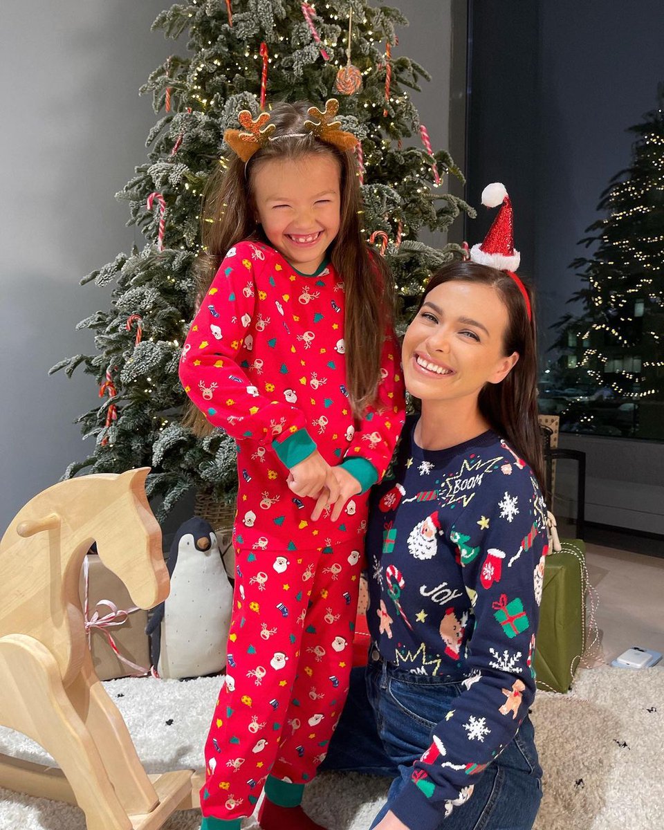 С Новым годом, любимые ☺️