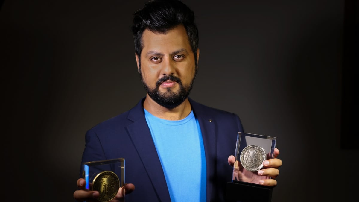 exchangealumni's tweet photo. Filmmaker and #ExchangeAlumni Shehzad Hameed Ahmad picked up the Bronze Global Award at the @NYFestival 2021 for his documentary, Brazil’s Amazonian Battle, which is why we’re highlighting him in #12DaysofAlumni! https://t.co/FmuV1inXTr. @FulbrightPrgrm @ECAatState @StateDept https://t.co/slJ0QM9zNf