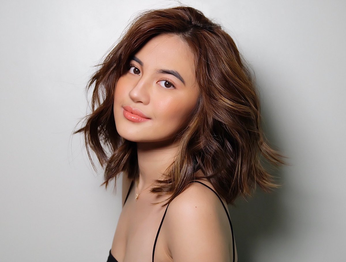 MyJaps's tweet photo. Cheers, 2022! 🎉🥳 https://t.co/08CVq9bAbd