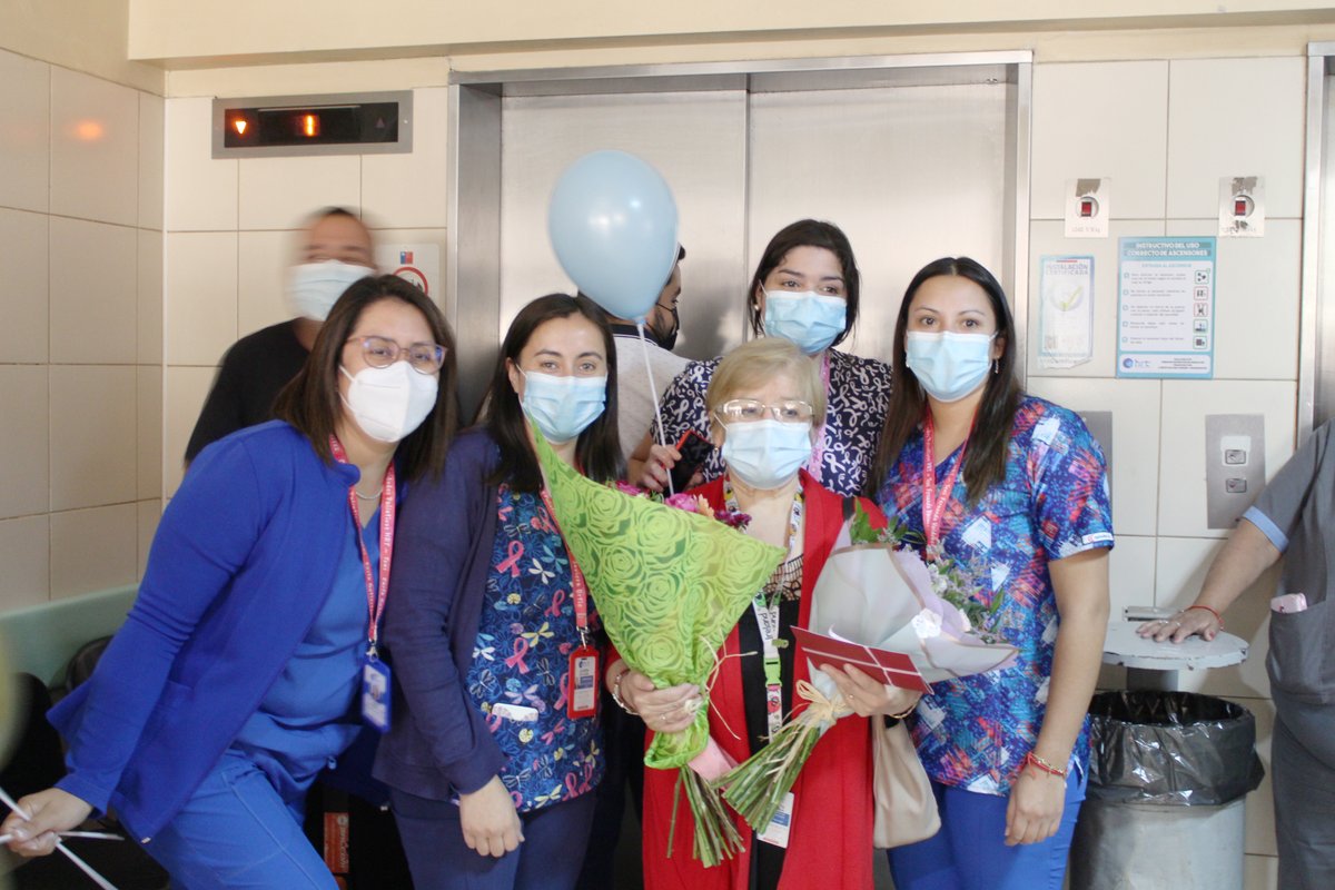 HRT2021's tweet photo. ✳️Con mucho cariño despedimos a nuestra colega TENS de Oncología, Alvarita Castro C., quien se acoge a retiro tras desempeñarse por más de 40 años en el HRT.
Le deseamos el mayor de los éxitos en esta nueva etapa de su vida.
¡Muchas gracias por su compromiso y labor Alvarita!🙌🏻 https://t.co/WoS0q3C9wm