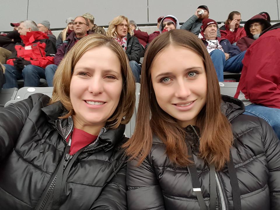 jjmccluskey's tweet image. Lauren cheered so hard for @utahfootball when we watched games together. I wish she could be there with us for the Rose Bowl. I know that she, #TyJordan, &amp;amp; #AaronLowe will be cheering from heaven. #ForLauren