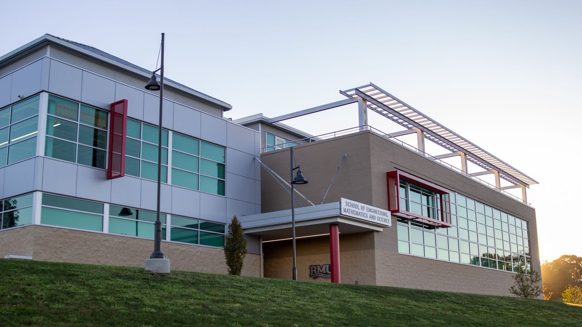 RMU's tweet photo. In September 2021, RMU received a $1.5 million grant from the Allegheny Foundation to help fund the next phase of renovations to the John Jay Center for the School of Engineering, Mathematics and Science. 

Read more ➡️ https://t.co/6490P3suvZ https://t.co/l6Q0dTc3i5