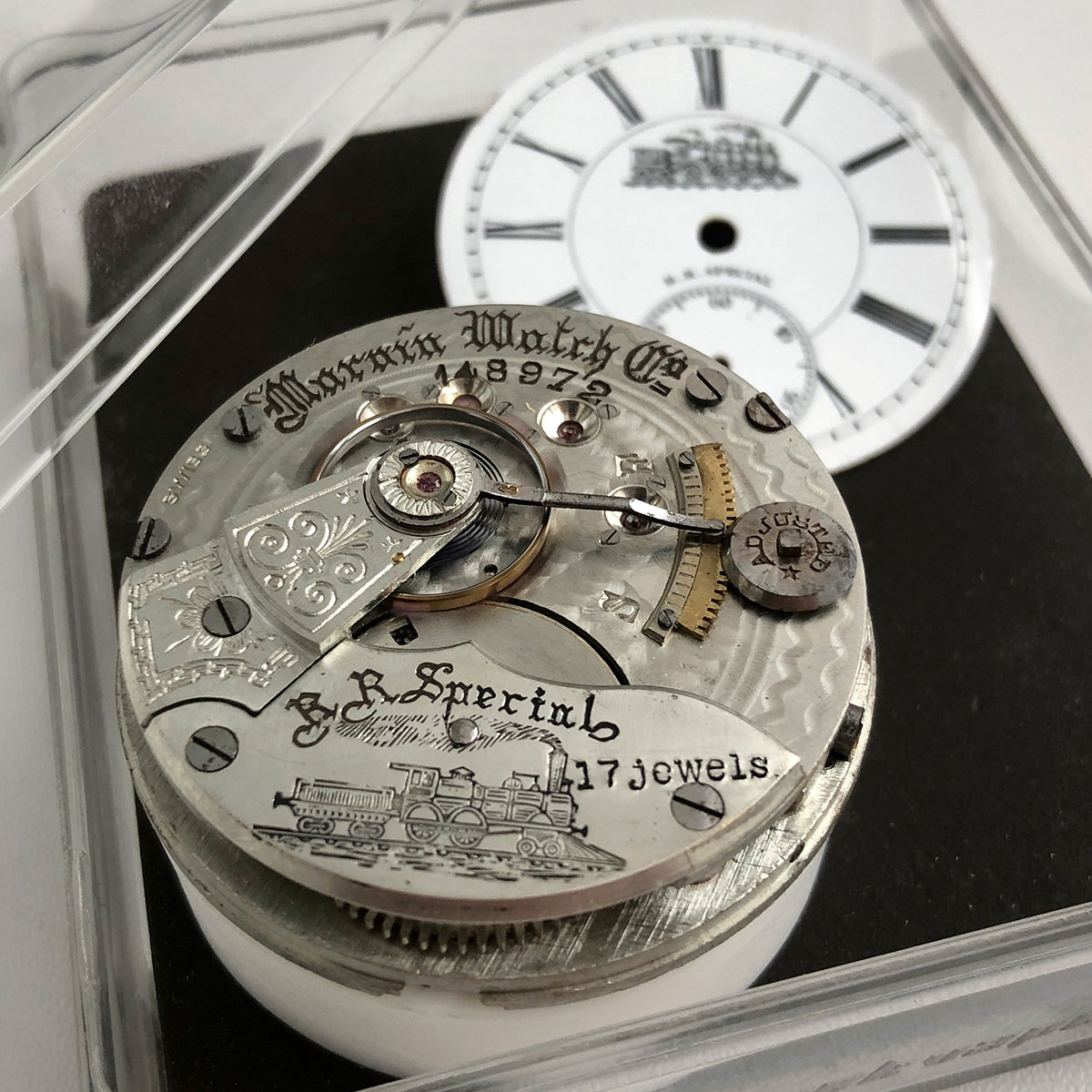HardcupRU's tweet photo. Marvin RailRoad Special Pocket Watch Movement Repair
https://t.co/QB9ugWmXYH
video:
https://t.co/cmvPpQq640
#Marvin #RailRoad #rail #road #Special #Pocket #Watch #Movement #Repair https://t.co/JuFTIJpBYB