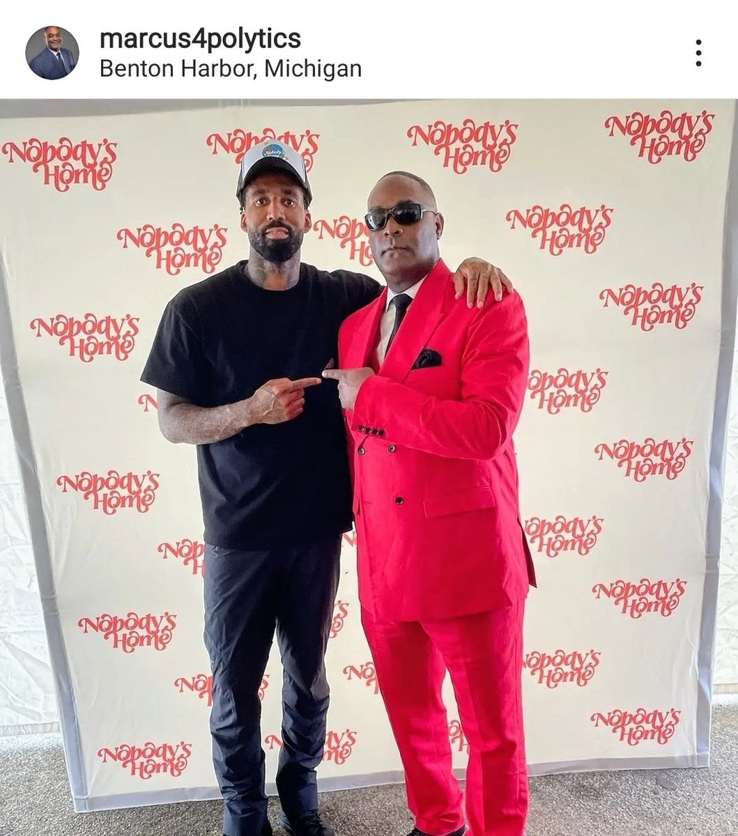 marcus4polytics's tweet photo. Starting my count down of the 10 best photos of 2021. Benton Harbor Tigers to DePaul University and came back to give back to the home team. #FUBU #letgochallenge https://t.co/KlN534IB20