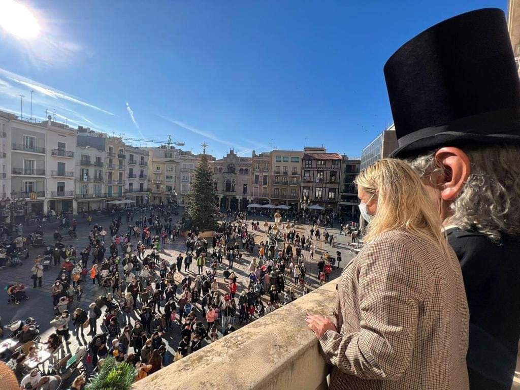 PD_Reus's tweet photo. L'Home dels Nassos també ens ha visitat pels carrers de #Reus. Organitzat pel Patronat Foc Nou i la Colla Gegantera de Reus. Enhorabona! https://t.co/0YQYIWx47b