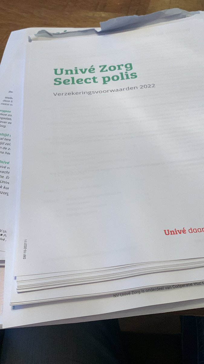 fabiobbo's tweet photo. @unive Jammer dat we hier pak papier van 5 cm ontvangen met verzekeringsvoorwaarden. Had best een link naar het digitale document mogen zijn! https://t.co/XgBPZCuvry
