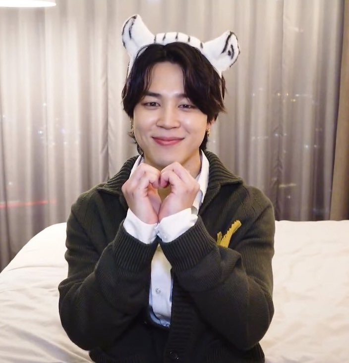 happy new year. 🐥🤍 #JIMIN