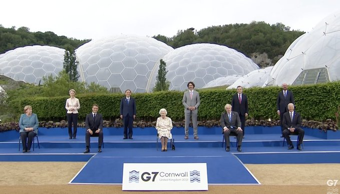WhatDope's tweet photo. June was the G7 meeting in Cornwall...where leaders distanced for the photo...then forgot all about that bullshit when it was time for drinks... https://t.co/SXTZmU9xul