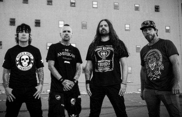 24 Hour Rock News tweet media