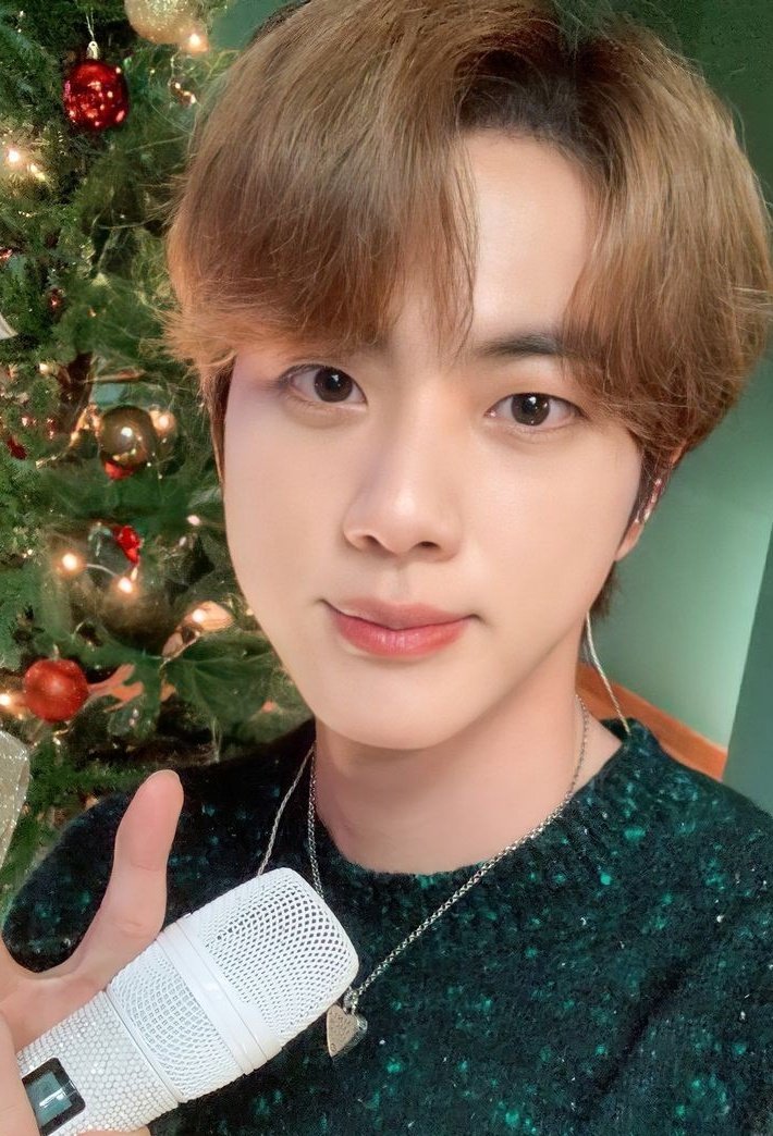 BANGT4NBEST's tweet photo. ‼️DIFUNDIR‼️

La sp de hoy es enfocada en Jin se pueden unir a cualquier hora del día porque no hay horarios es muy importante que se unan.

Playlist:
📌https://t.co/fzlIvGllKs
📌https://t.co/TZYQVuQk8D
📌https://t.co/y0iFfHPAYJ

HT: #StreamFor_Jin @BTS_twt https://t.co/2kwciooxfj