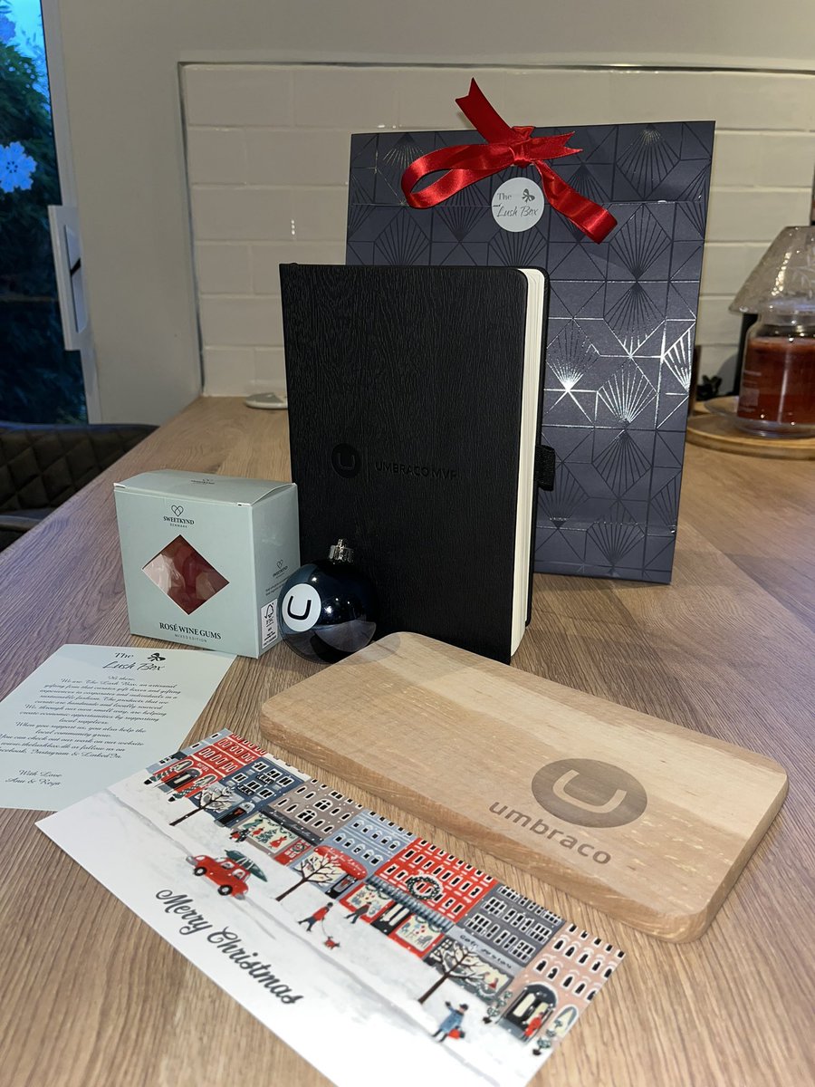 therealrockerby's tweet photo. A lush little surprise Christmas present! Thanks @umbraco, Merry Christmas and a HNY 🥳 https://t.co/JedouzFp7Y