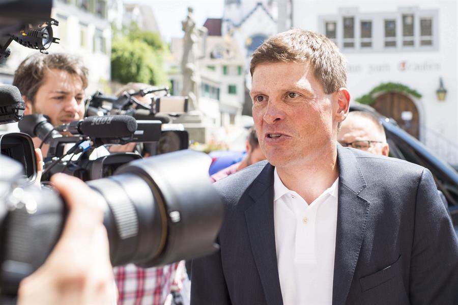SoyNuevaPrensa's tweet photo. Jan #Ullrich dijo que ha "#Escapado una vez más de la #Muerte" - https://t.co/0AauwR6oqq
#SoyNuevaPrensa #Ciclismo #Deportes https://t.co/V4H2LuIufQ