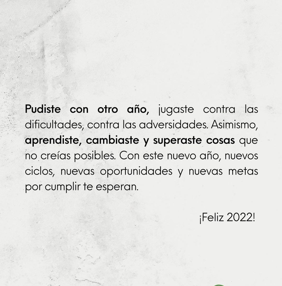 Lex_kikus's tweet photo. Feliz Año y exitoso bendecido año 2022!!!! https://t.co/JARKy5hRwv