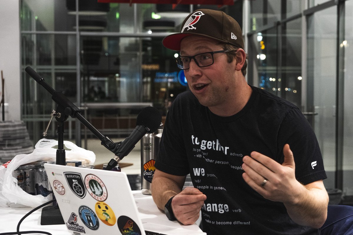 lansingcommonfc's tweet image. It's here. The final @TheRobinPod episode of 2021, featuring special guests @somar_9 and @MunirSherali! Listen here or wherever you get your podcasts! share.transistor.fm/s/8995cc54