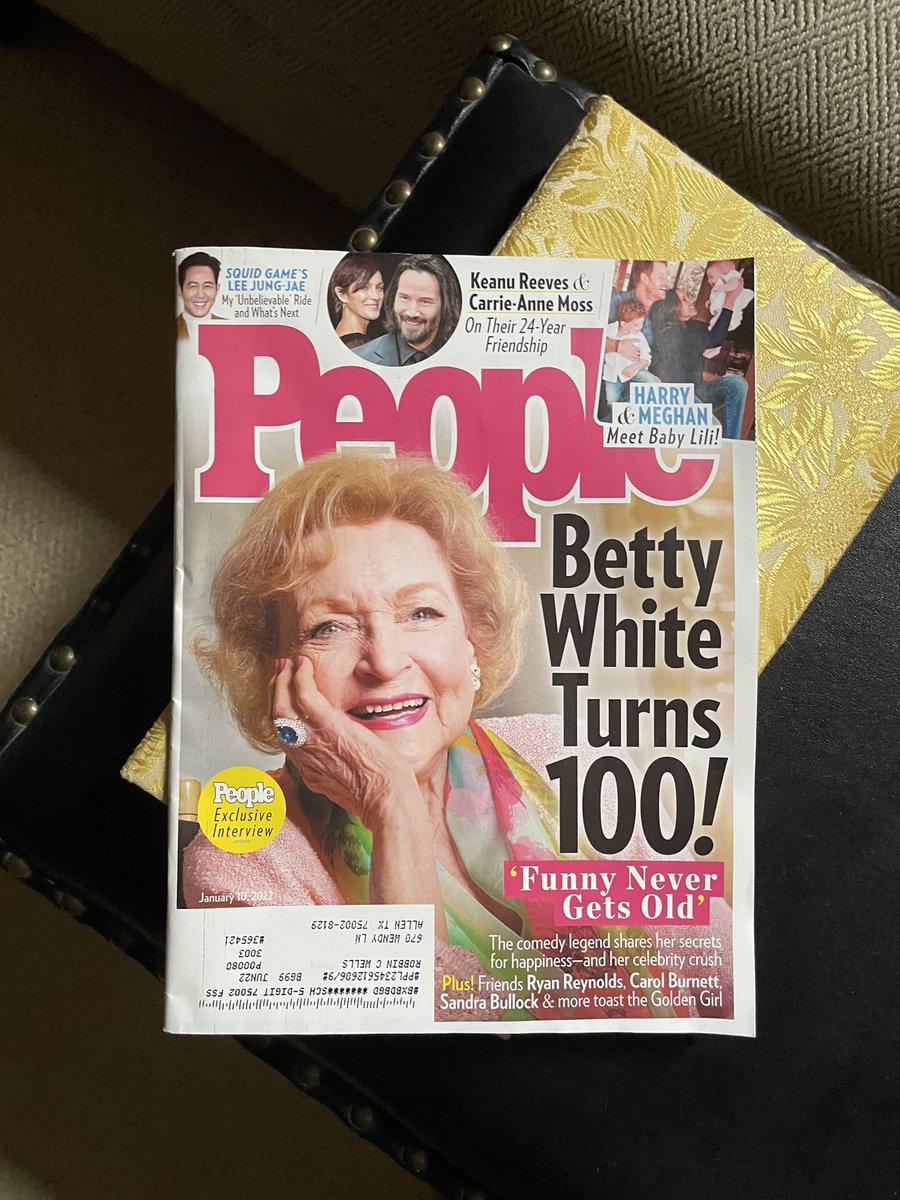 mcwells12's tweet photo. hey queen! https://t.co/a9rDaVR7UW