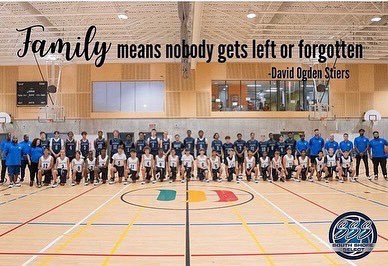 SelectShore's tweet photo. Get ready to be #STRONG , to be #GREAT , to be #AMAZING. 2022 #southshoreselect is coming🔥.                             From our family to yours #happynewyear 🎉#wearesouthshore #basketball #nike #ssselect #family #welovethegame🏀 https://t.co/ul7eB2tQLK