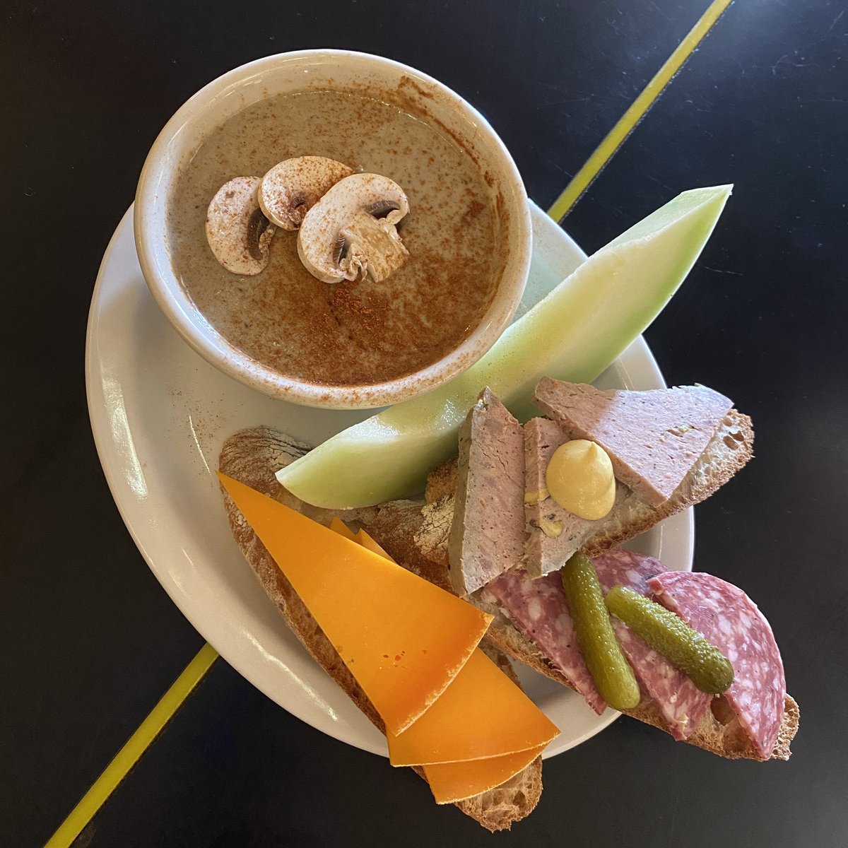 FastandFrench's tweet photo. Soup Choice with Mimolette, Duck Pate, Saucisson, Baguette, 🍉 &amp; a Glass of 🇫🇷 🍷 – $13 https://t.co/o7pFsT8iPo https://t.co/mAXPXRCCHG