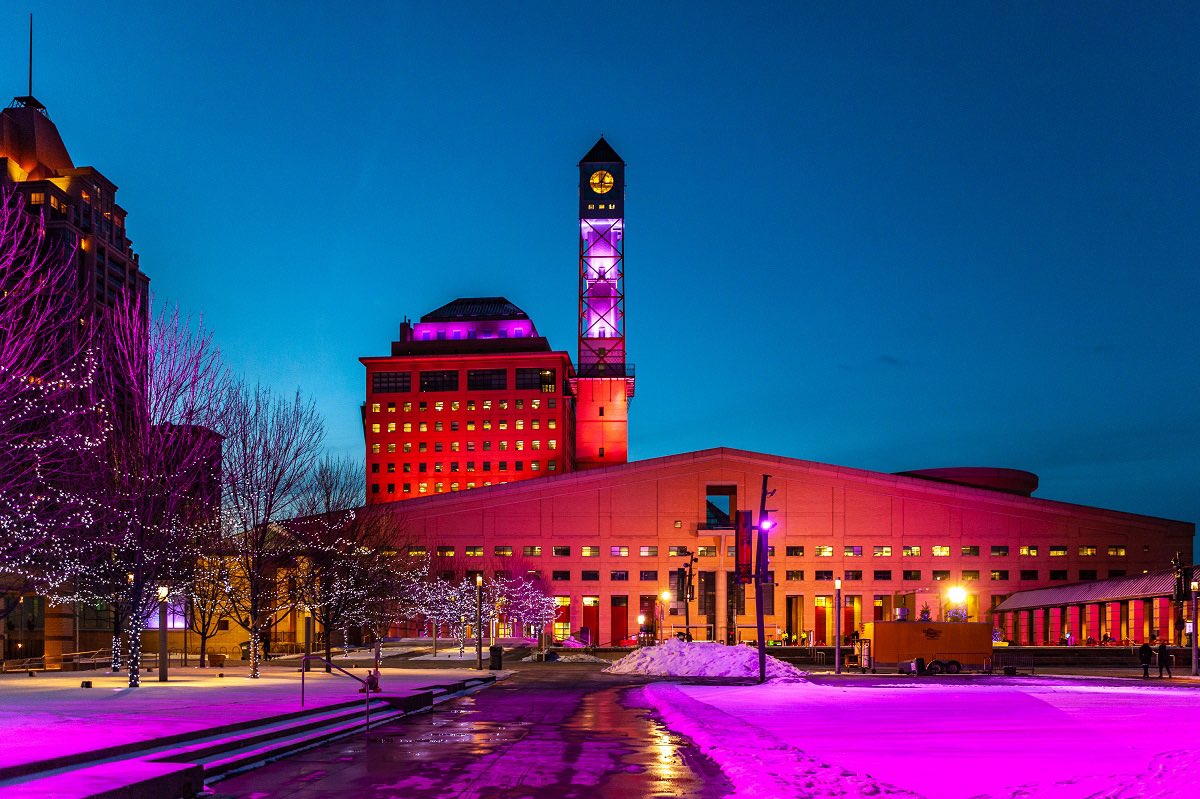 As 2021 comes to a close, let’s take a look at some of our highlights!

🍎Joined the Cities Changing Diabetes Programme as the 1st Canadian municipality
🚗Launched our 1st Vision Zero Action Plan
🔨Our waterfront &amp; Lakeview project reached another significant milestone