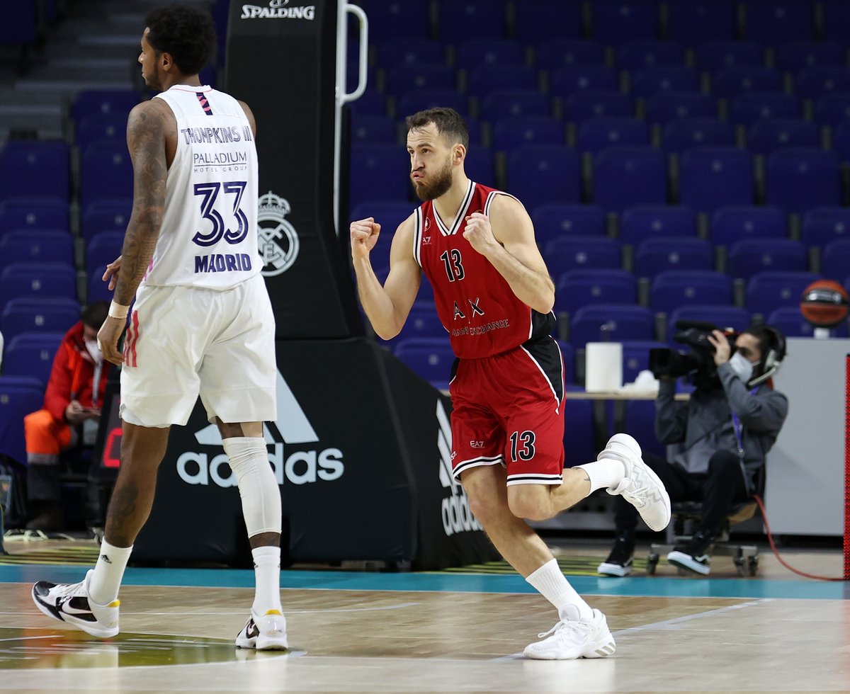OlimpiaMI1936's tweet photo. ✨ 𝟮𝟬𝟮𝟭 𝗕𝗘𝗦𝗧 𝗠𝗢𝗠𝗘𝗡𝗧𝗦 ✨

9⃣ I 17 punti di @SergioRodriguez nella vittoria allo WiZink Center di Madrid
🔟 Il ritorno di @NikMelli in @EuroLeague con 15 punti nella vittoria sul CSKA

#insieme #BestTen #Best2021 https://t.co/dIzT6RZjJO
