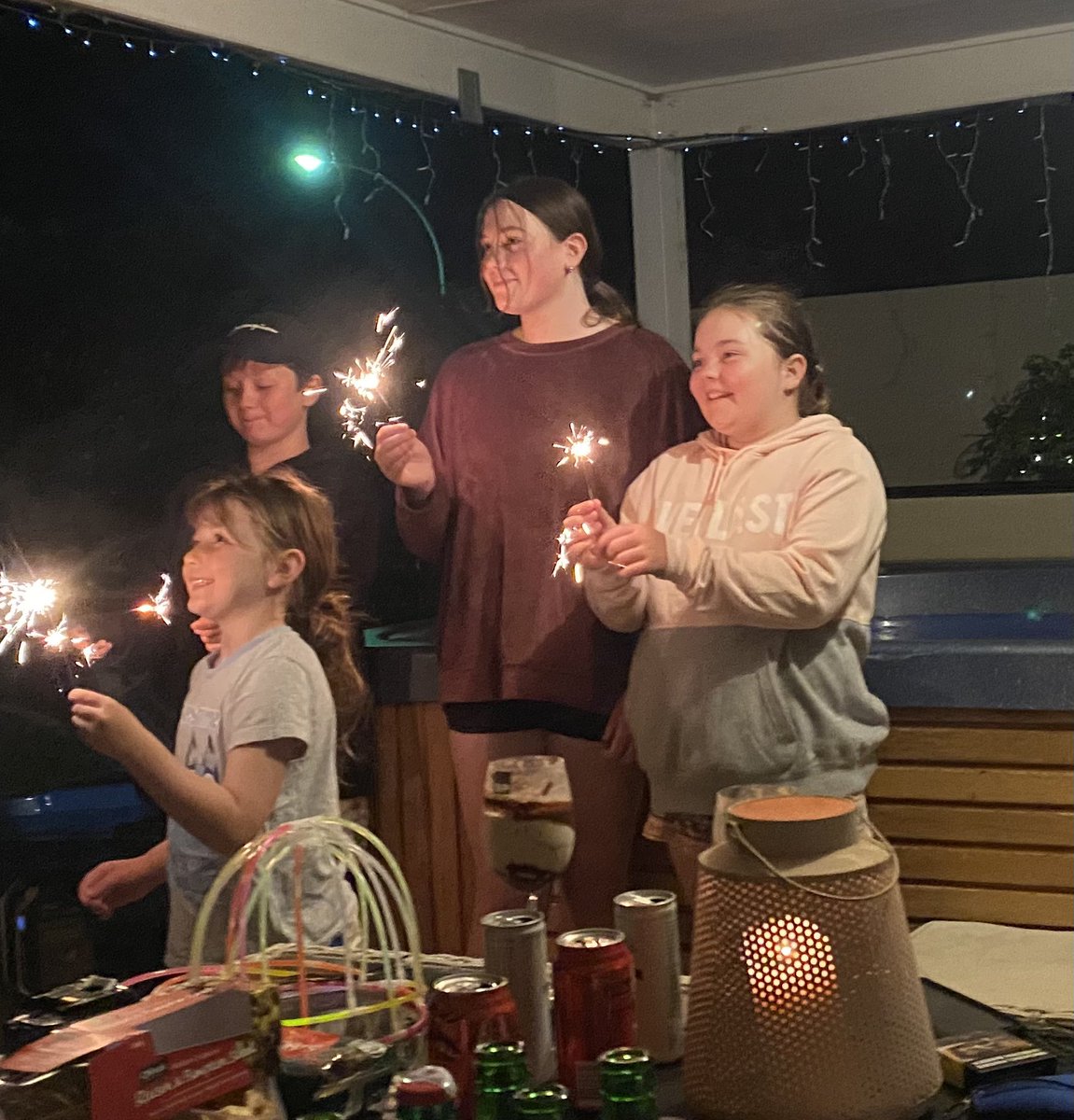 ScottNelson50's tweet photo. Made it to 2022!!! Happy new year all https://t.co/P0j4YaNUYI