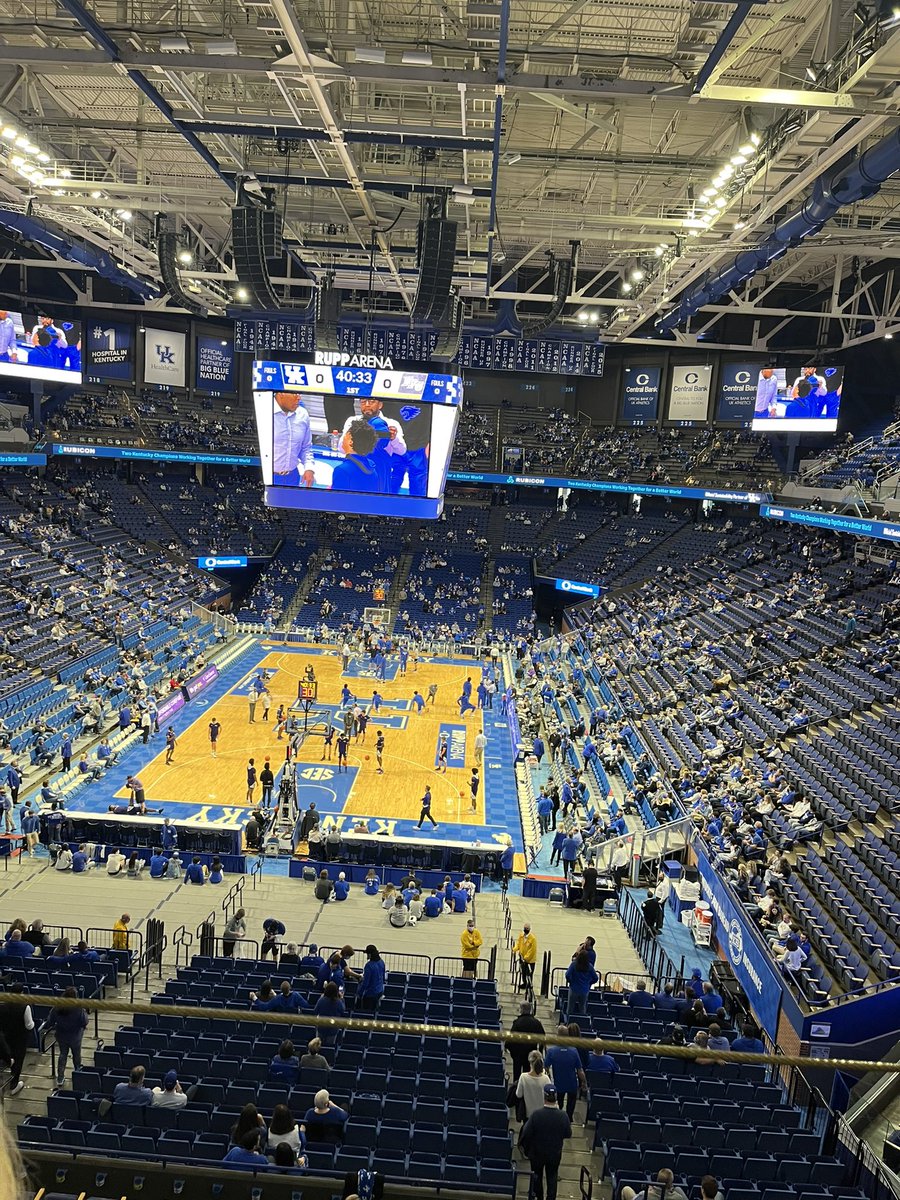 First Kentucky game of the season