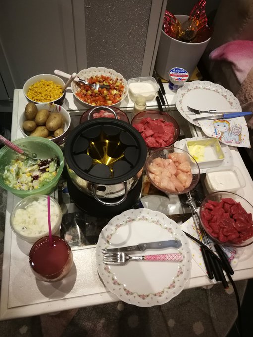 Ich wünsche dir einen guten Rutsch ins neue Jahr 🚀🎆🎉#happynewyear #Sylvester #leckerlecker #fondue #sylvester2022