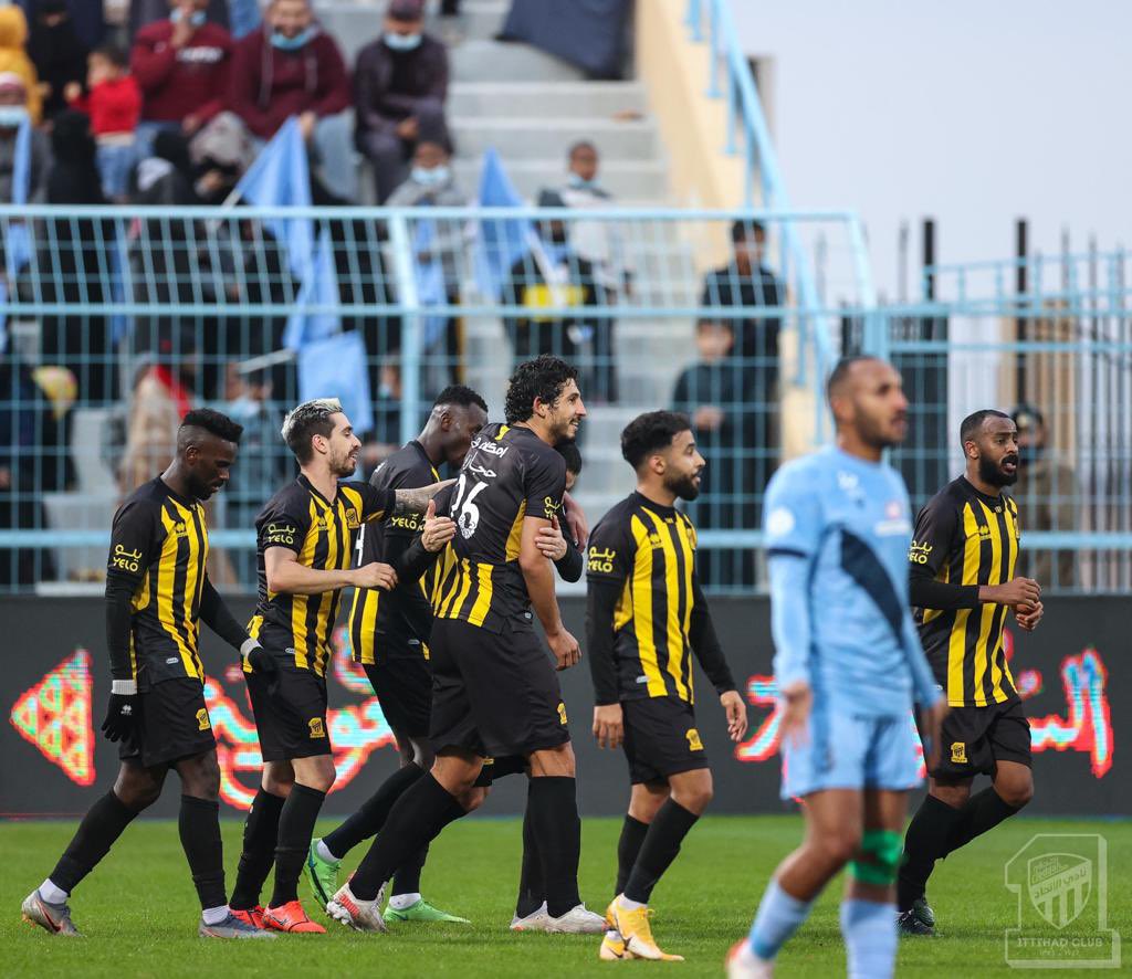 Hegazi's tweet photo. 🖤💛 https://t.co/mMYUUnwibp