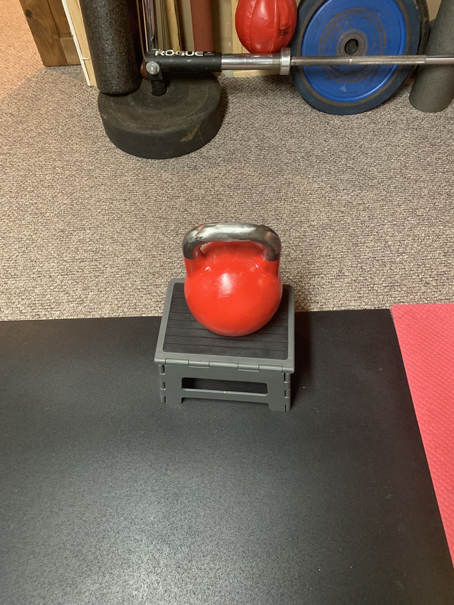 Me and the 75#. 3 swings every 30 sec. X 22 rounds. Simple not Easy. Individualized Vitamins to keep me balanced. 
#oldmanvthebell #GOYA #dolifebetter https://t.co/xJJHQNmclt