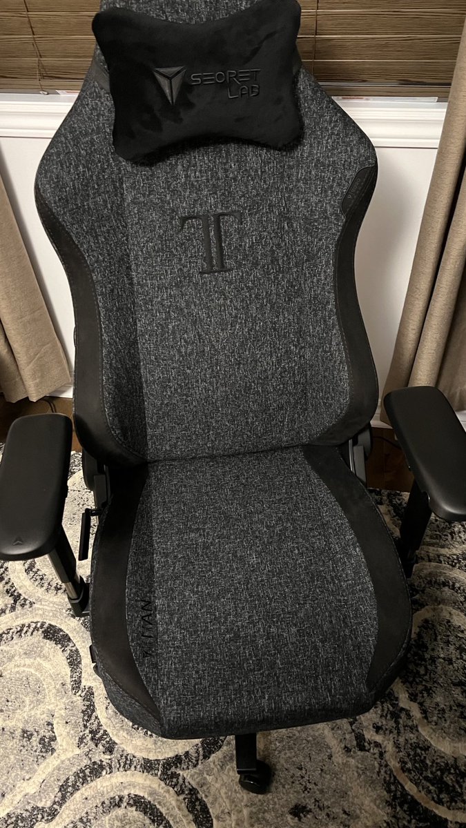 1969rider's tweet photo. #secretlab https://t.co/zP2GbULHzj
