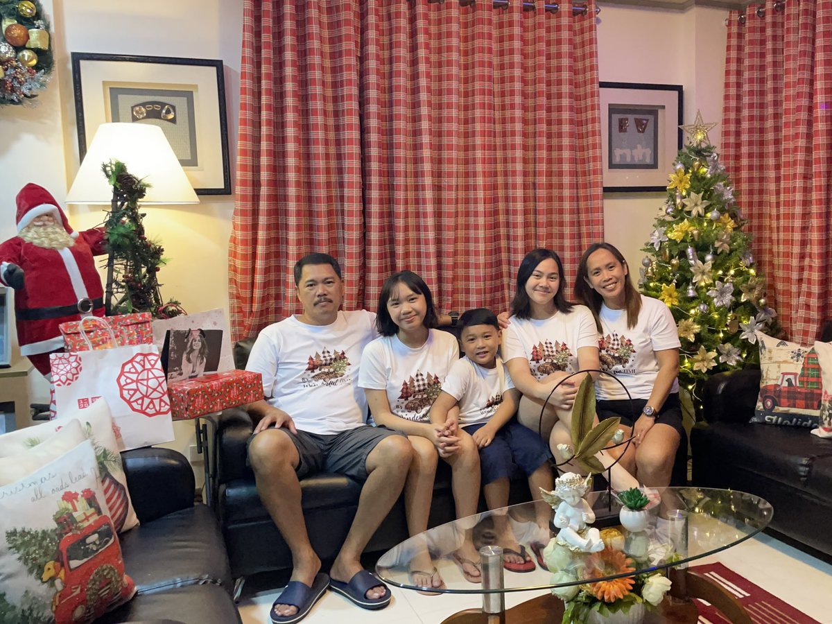 ashleeegeeea's tweet photo. ‘til next yr ❤️ https://t.co/7XJTx76wel
