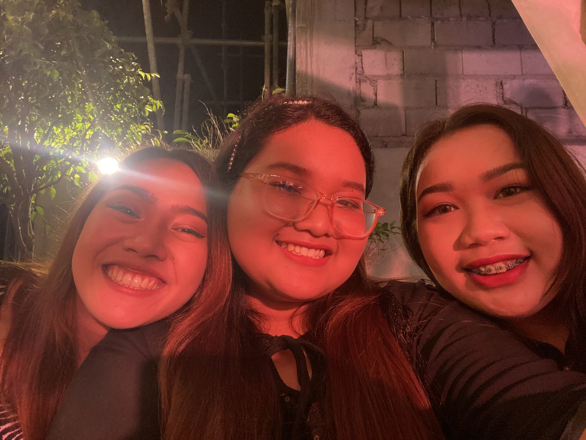 ashleeegeeea's tweet photo. ‘til next yr ❤️ https://t.co/7XJTx76wel
