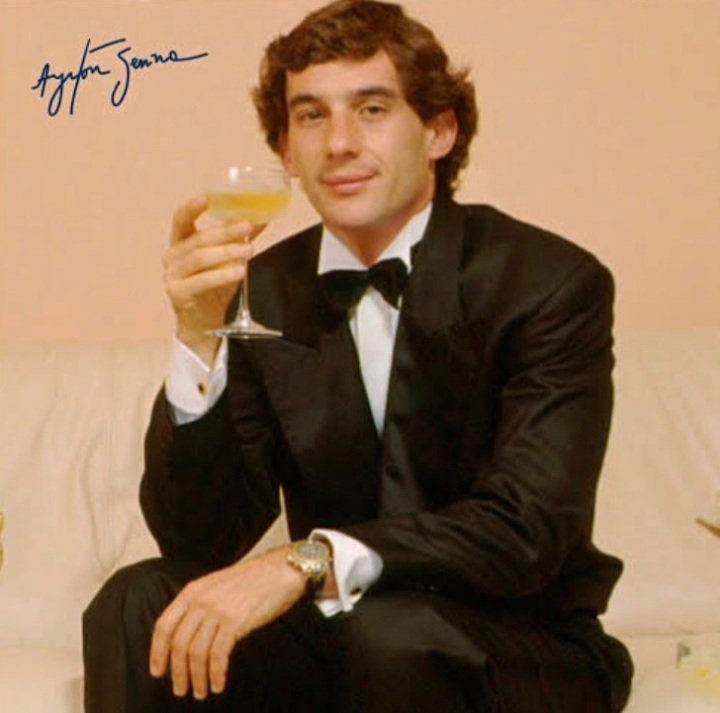 AceleraAyrton's tweet photo. Feliz 2022 a todos Sennistas.

https://t.co/OLLaR5ZdF6

#SennaSempre #IAS #AceleraAyrton #F1 #MeuAyrton https://t.co/RZLmoguS4U