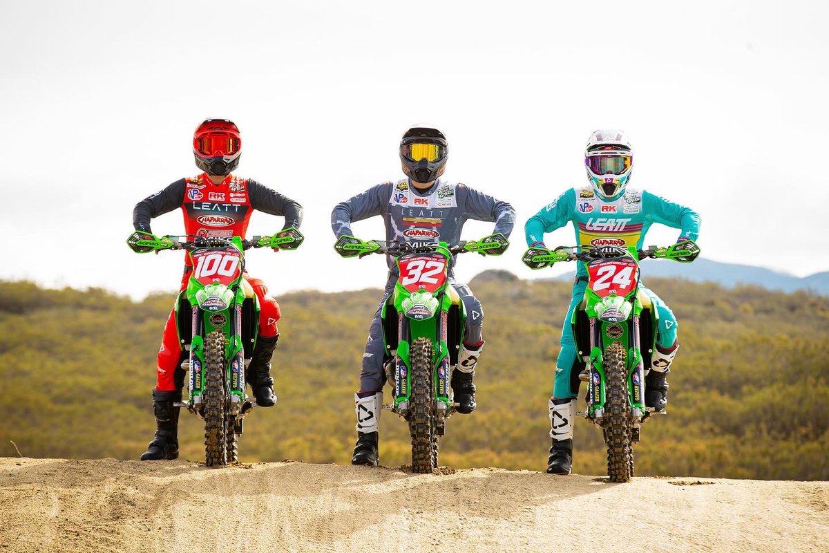 RaceKawasaki's tweet photo. All three riders will take on the best in the WORCS and NGPC championships aboard their Kawasaki KX450X race bikes.
#TeamGreen #Kawasaki #RaceKX https://t.co/kjt4oHYpSj