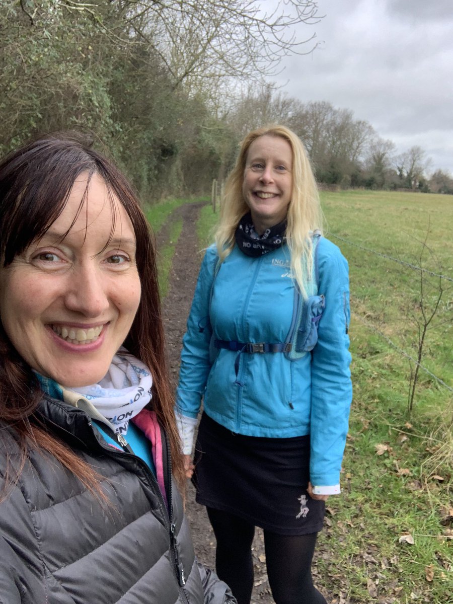 romfordrunner's tweet image. What do you do when you still can’t run? Go on a long walk with your friend to see the Alpacas 🦙. Overall today I walked 9.5 miles (as I also walked with my husband). Feeling blessed I can still do this! #alpaca #longwalk #trailwalk #NewYearsEve