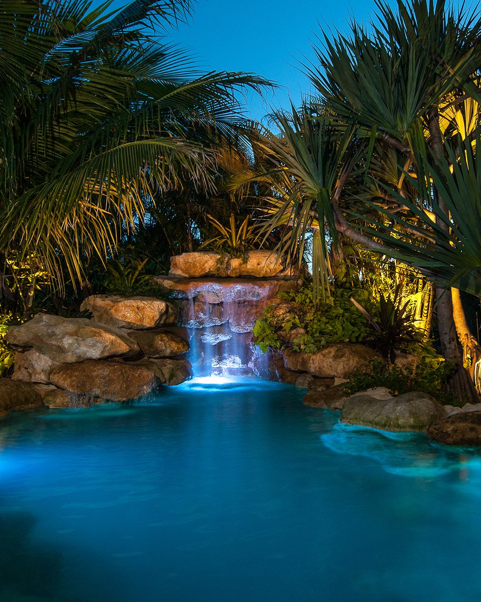 lucaslagoons's tweet photo. Tucked away on a Florida barrier island, this secret limestone lagoon features a walk-in beach area, raised spa, and multiple waterfalls, providing the perfect solitude to relax and rejuvenate or enjoy family and entertain friends.
#insanepools #lucaslagoons #lagoonpool #pool https://t.co/Vo1w2d8uod