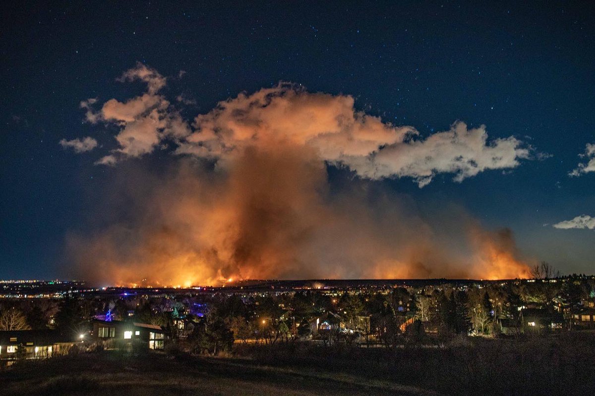 Photos from yesterday of the devastating Marshall and Middle Fork Fire that burned Louisville and Superior SE of Boulder, Colorado. Exploded in intensity with 80mph winds and no real precipitation in months. #louisvillefire #boulderfire #cowx #coloradofire #fire #marshallfire