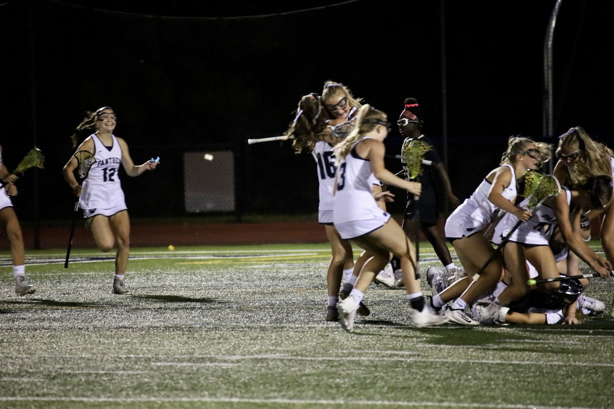 PLaxGirls's tweet photo. Moment 1: Worst dogpile ever! #PLax2021 #champs https://t.co/YYVRLEEm5L