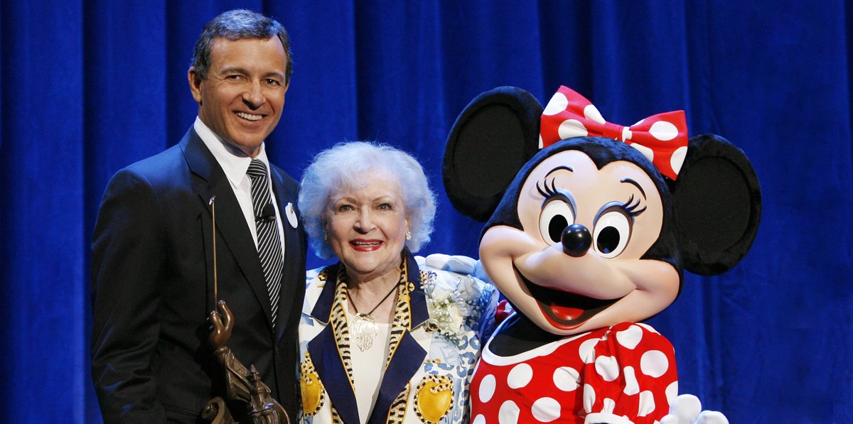 We are sorry to report that Disney Legend Betty White has passed away: bit.ly/3EKQJDc
