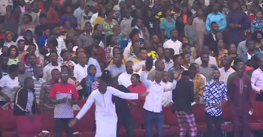 LFCGoshen's tweet photo. Praise Session
#LFCLiveService
#CrossOverNightService
#TurnAroundEra https://t.co/3DOipjf6xo