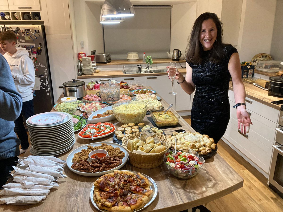 slscarth's tweet photo. @J0hnCassidy I love a buffet!! Happy Hogmanay. https://t.co/7pSYlD9CO3