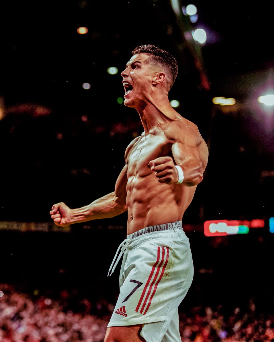 brfootball's tweet photo. Ronaldo made his big return to Manchester United after 12 years and brought his 95th-minute winners with him 🥶 https://t.co/DGaEI8vwUq