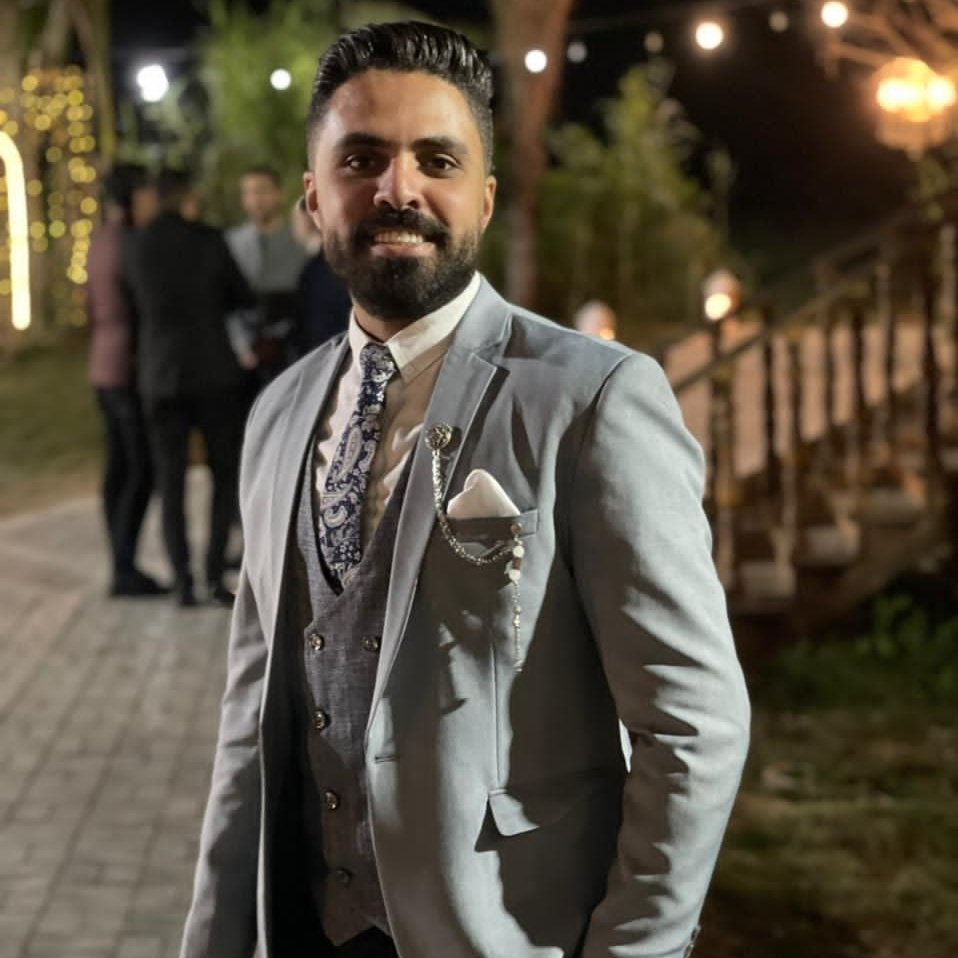 7arrazo's tweet photo. سنة جديدة وباذن الله بداية وحياة جديدة 👌🏻💪🏻
مازلت الملم اوراقي واغلق صفحات من الماضي لم يكن عليا فتحها
واتمني من الله أن يحدث لي شيئا جديدا جميلا ينسيني كل ما مضي ويفرحني بكل ما هو آت
❤️👌🏻🌚💪🏻☺️ https://t.co/4PtZXFN7u7