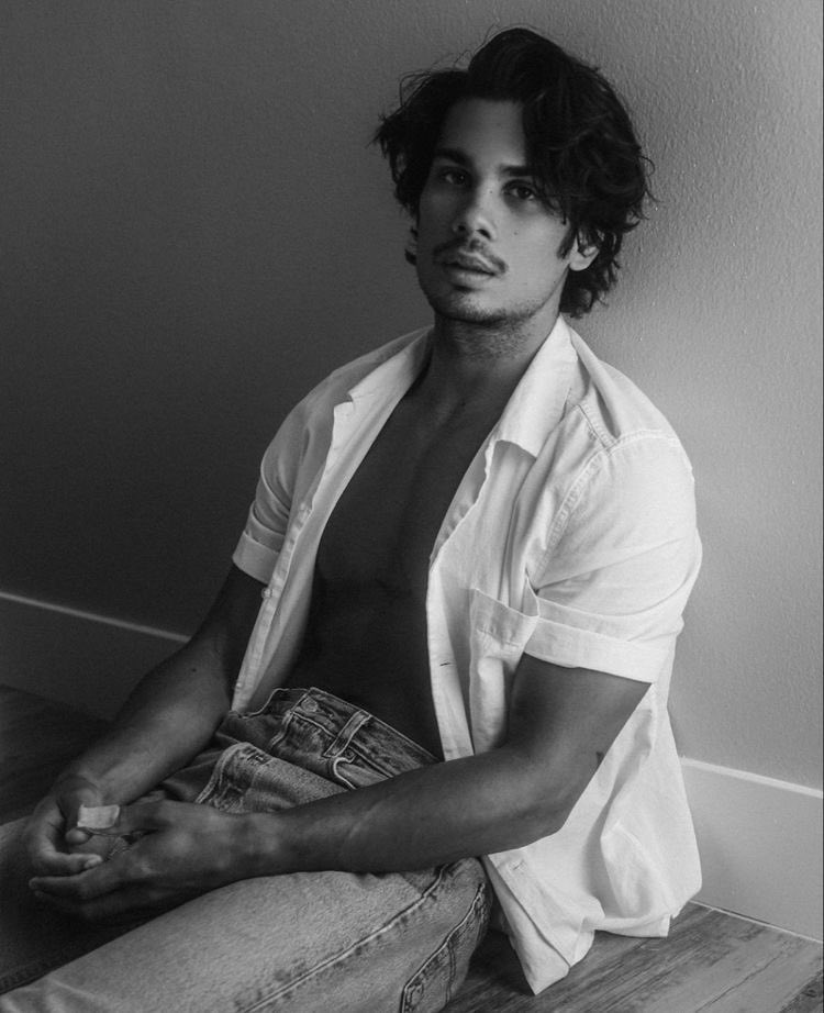 Lmao you wish! Step aside Archie and Reggie! Fangs Fogarty is the hottest! 😍