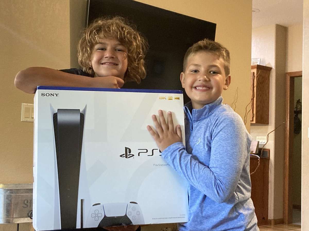 amymariestaples's tweet photo. @mattswider @theshortcutcom Happy boys! Thank you. https://t.co/vjwtHxoHa9