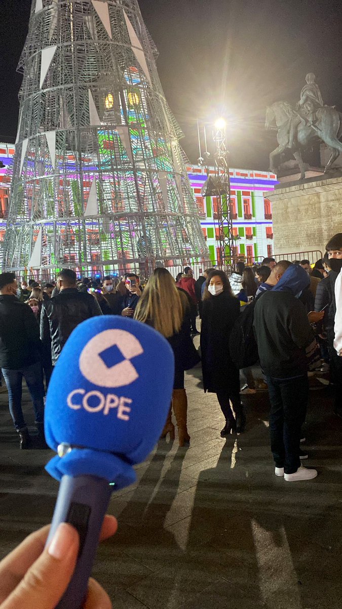 BeatrizPOtin's tweet photo. Ya en directo en @COPE ¡Arranca #Apolo22, nuestra Nochevieja espacial! 🚀 https://t.co/wUaJDIewQ2